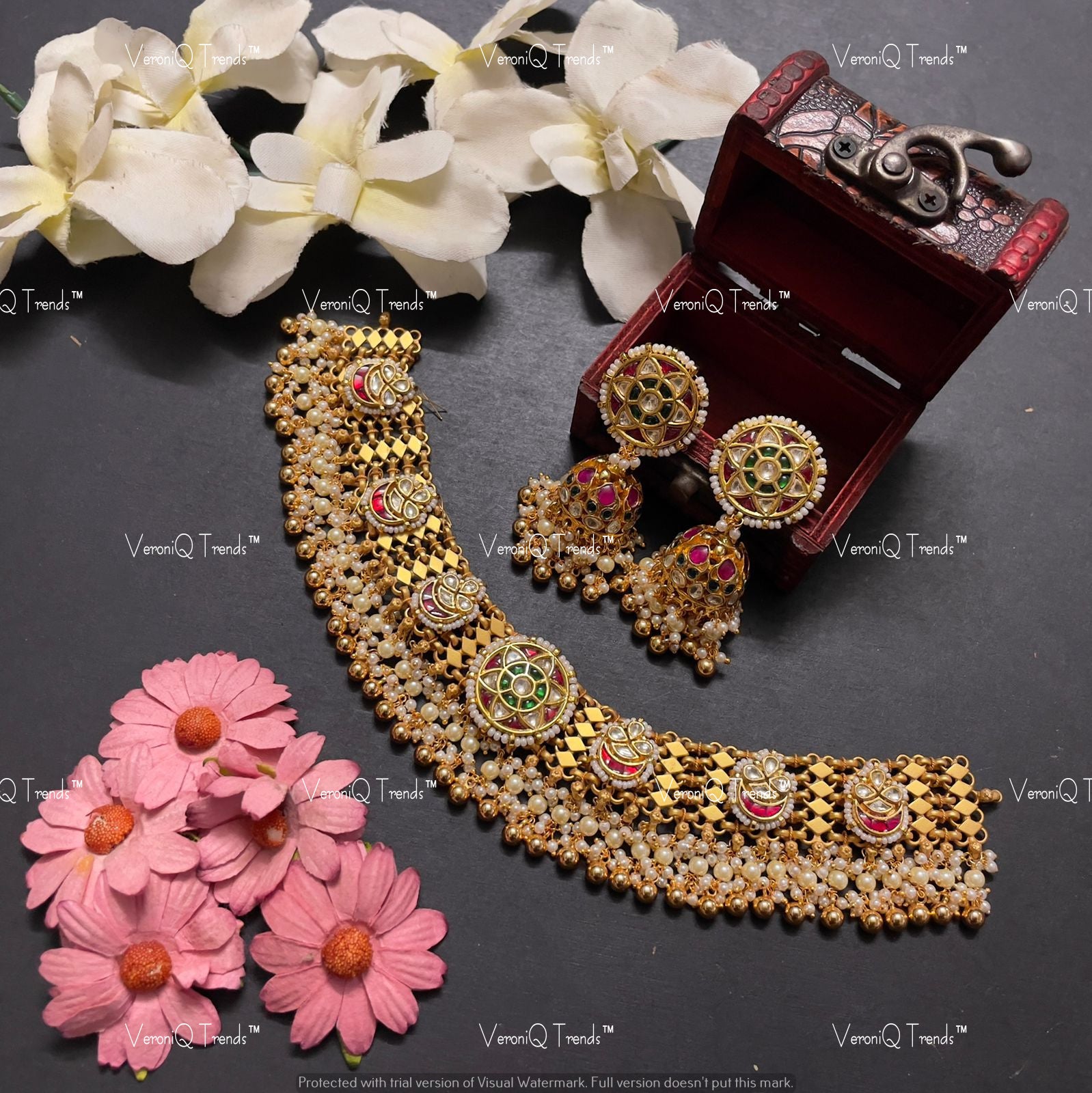 VeroniQ Trends-Designer Kemp Stone Gold Plated Pachi Kundan Choker Necklace Pachi Kundan-Gold Plated-Wedding Jewellery-Punjabi Jewellery-South Indian-Thappa Jewellery
