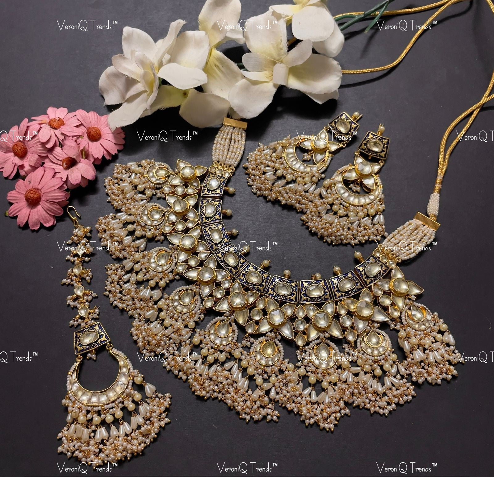 VeroniQ Trends-Bridal Meenakari Kundan Jadau Gold Plated Pachi Kundan Mid Length Necklace with Earrings And Maang Tika Pachi Kundan-Gold Plated-Wedding Jewellery-Punjabi Jewellery-South Indian-Thappa Jewellery