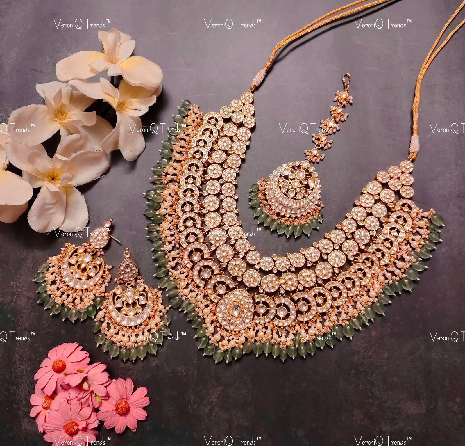 VeroniQ Trend-Rajwadi Style Bridal Multi Layer Gold Plated Pachi Kundan Necklace With Maang Tika And Earrings Pachi Kundan-Gold Plated-Wedding Jewellery-Punjabi Jewellery-South Indian-Thappa Jewellery