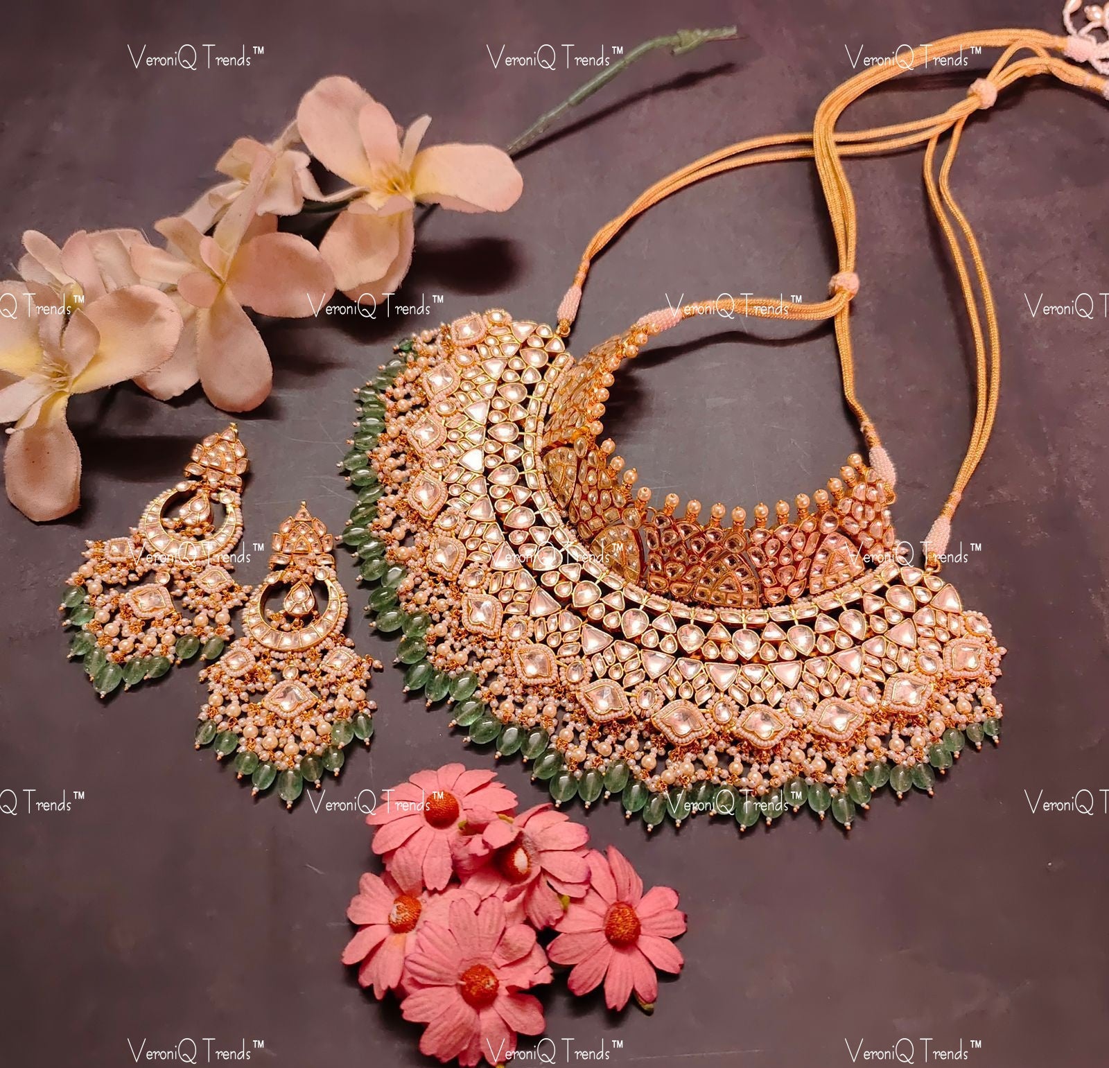VeroniQ Trend-Jodha Akbar Style Bridal Gold Plated Pachi Kundan Choker Necklace With Chandbali Earrings Pachi Kundan-Gold Plated-Wedding Jewellery-Punjabi Jewellery-South Indian-Thappa Jewellery