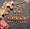 VeroniQ Trends-Heavy Kundan With Kemp Stone Pachi Kundan Choker Necklace Pachi Kundan-Gold Plated-Wedding Jewellery-Punjabi Jewellery-South Indian-Thappa Jewellery