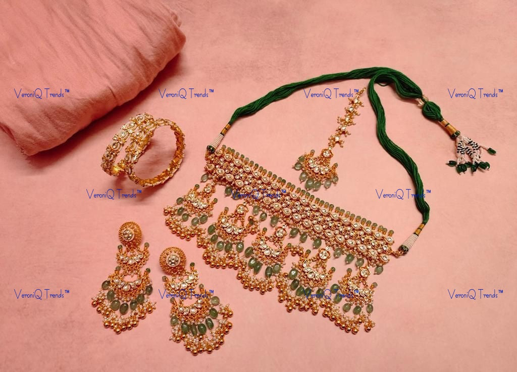 VeroniQ Trends-Gold Plated Green Beads Pachi Kundan Choker Necklace Pachi Kundan-Gold Plated-Wedding Jewellery-Punjabi Jewellery-South Indian-Thappa Jewellery