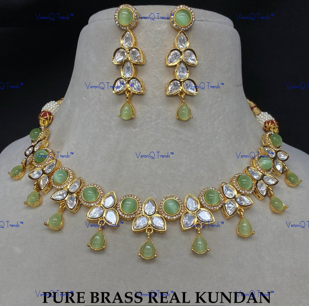 VeroniQ Trends-Elegant Gold Plated Kundan Polki Choker Necklace Kundan-Gold Plated-Wedding Jewellery-Punjabi Jewellery-South Indian-Thappa Jewellery