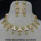VeroniQ Trends-Elegant Gold Plated Kundan Polki Choker Necklace Kundan-Gold Plated-Wedding Jewelry-Punjabi Jewelry-South Indian-Thappa Jewelry