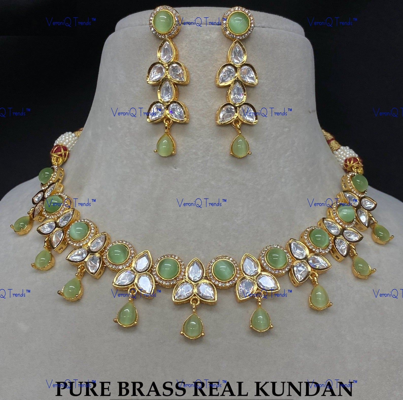VeroniQ Trends-Elegant Gold Plated Kundan Polki Choker Necklace Kundan-Gold Plated-Wedding Jewellery-Punjabi Jewellery-South Indian-Thappa Jewellery
