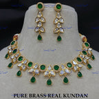 VeroniQ Trends-Elegant Gold Plated Kundan Polki Choker Necklace Kundan-Gold Plated-Wedding Jewelry-Punjabi Jewelry-South Indian-Thappa Jewelry
