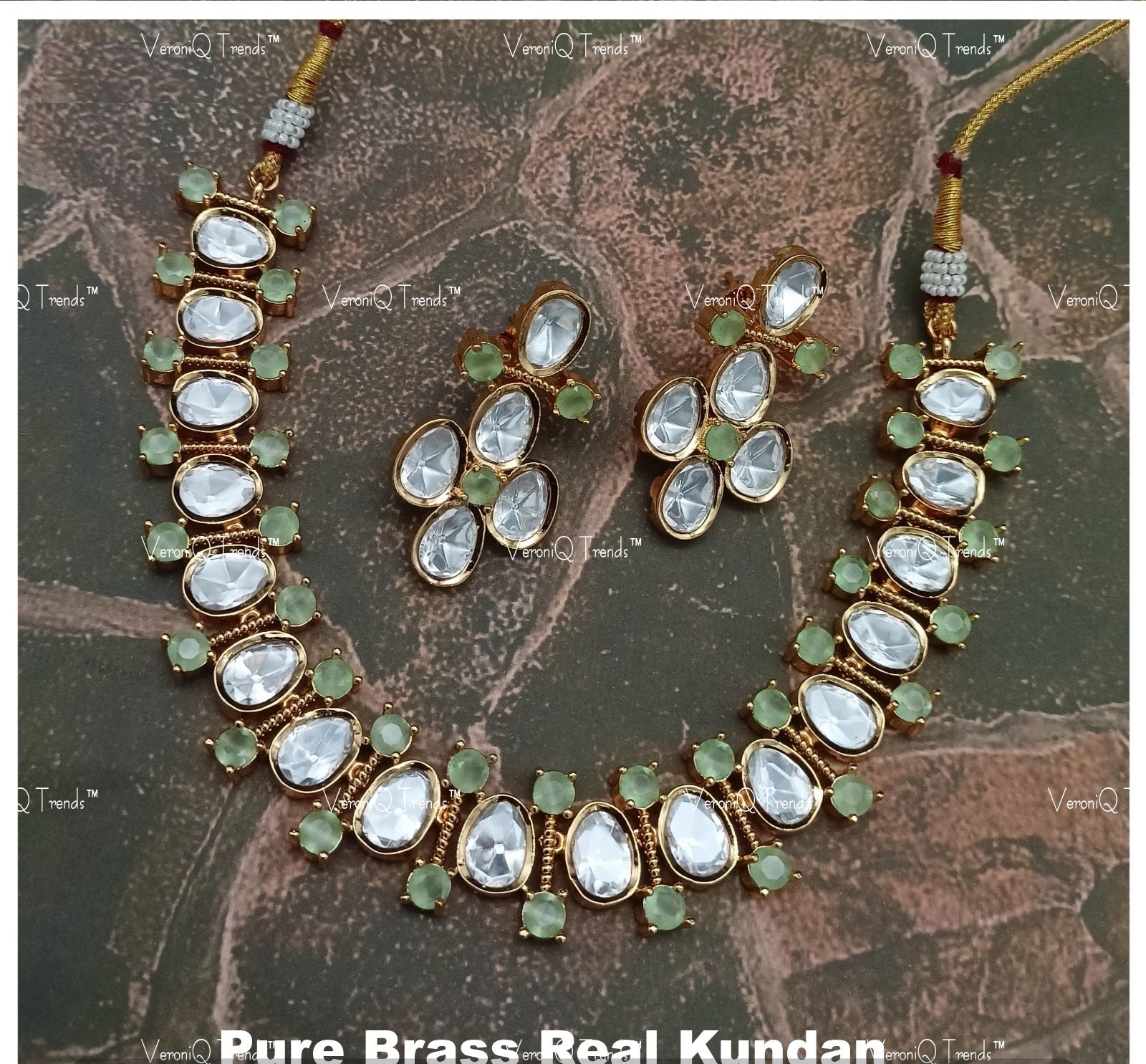 VeroniQ Trends-Emerald Green And Kundan Polki Choker Necklace Polki-Gold Plated-Wedding Jewellery-Punjabi Jewellery-South Indian-Thappa Jewellery