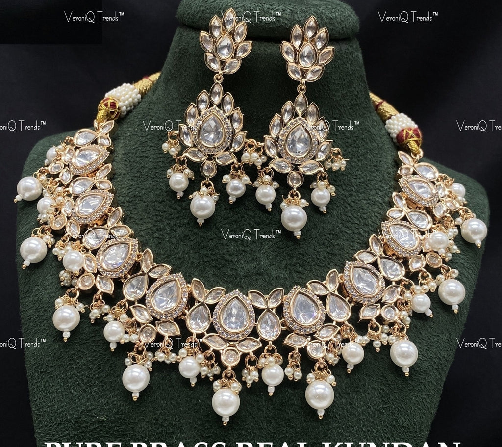 VeroniQ Trends-Traditional Gold Plated Pearl and Kundan Polki Choker Necklace Kundan-Gold Plated-Wedding Jewellery-Punjabi Jewellery-South Indian-Thappa Jewellery