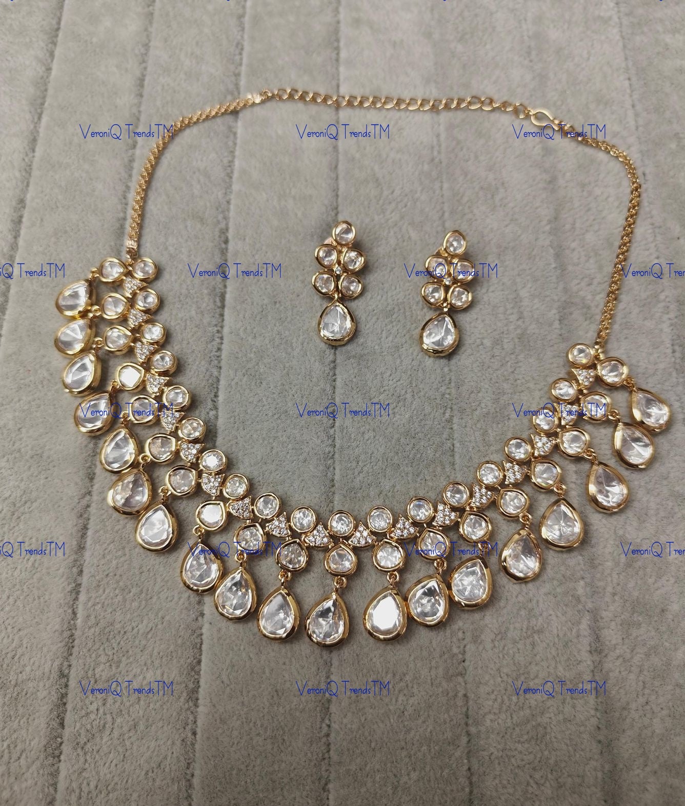 VeroniQ Trends-Victorian Gold Plated Diamond Look Brass Moissanite Necklace Brass Moissanite-Gold Plated-Wedding Jewellery-Punjabi Jewellery-South Indian-Thappa Jewellery