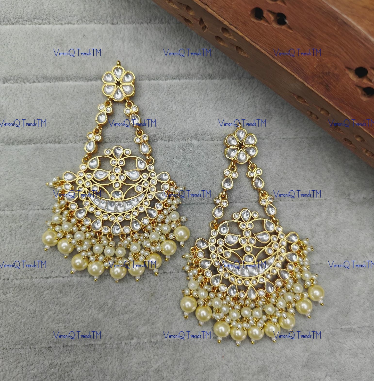 VeroniQ Trends-Elegant Party Wear Gold Plated Pchi Kundan Chandbali Earrings Pachi Kundan-Gold Plated-Wedding Jewellery-Punjabi Jewellery-South Indian-Thappa Jewellery