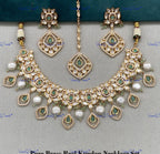 VeroniQ Trends-Beautiful Gold Plated Pearl and Kundan Polki Choker Necklace With Maang Tika and Earrings Kundan-Gold Plated-Wedding Jewelry-Punjabi Jewelry-South Indian-Thappa Jewelry