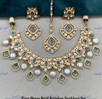 VeroniQ Trends-Beautiful Gold Plated Pearl and Kundan Polki Choker Necklace With Maang Tika and Earrings Kundan-Gold Plated-Wedding Jewelry-Punjabi Jewelry-South Indian-Thappa Jewelry