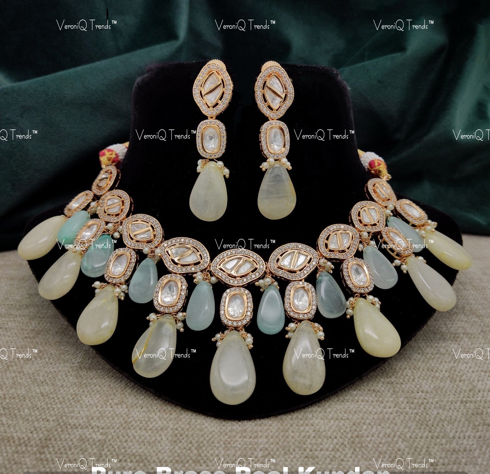 VeroniQ Trends-Party Look Blue And Pink Quartz Beads Kundan Polki Choker Necklace With CZ Stone Polki-Gold Plated-Wedding Jewellery-Punjabi Jewellery-South Indian-Thappa Jewellery