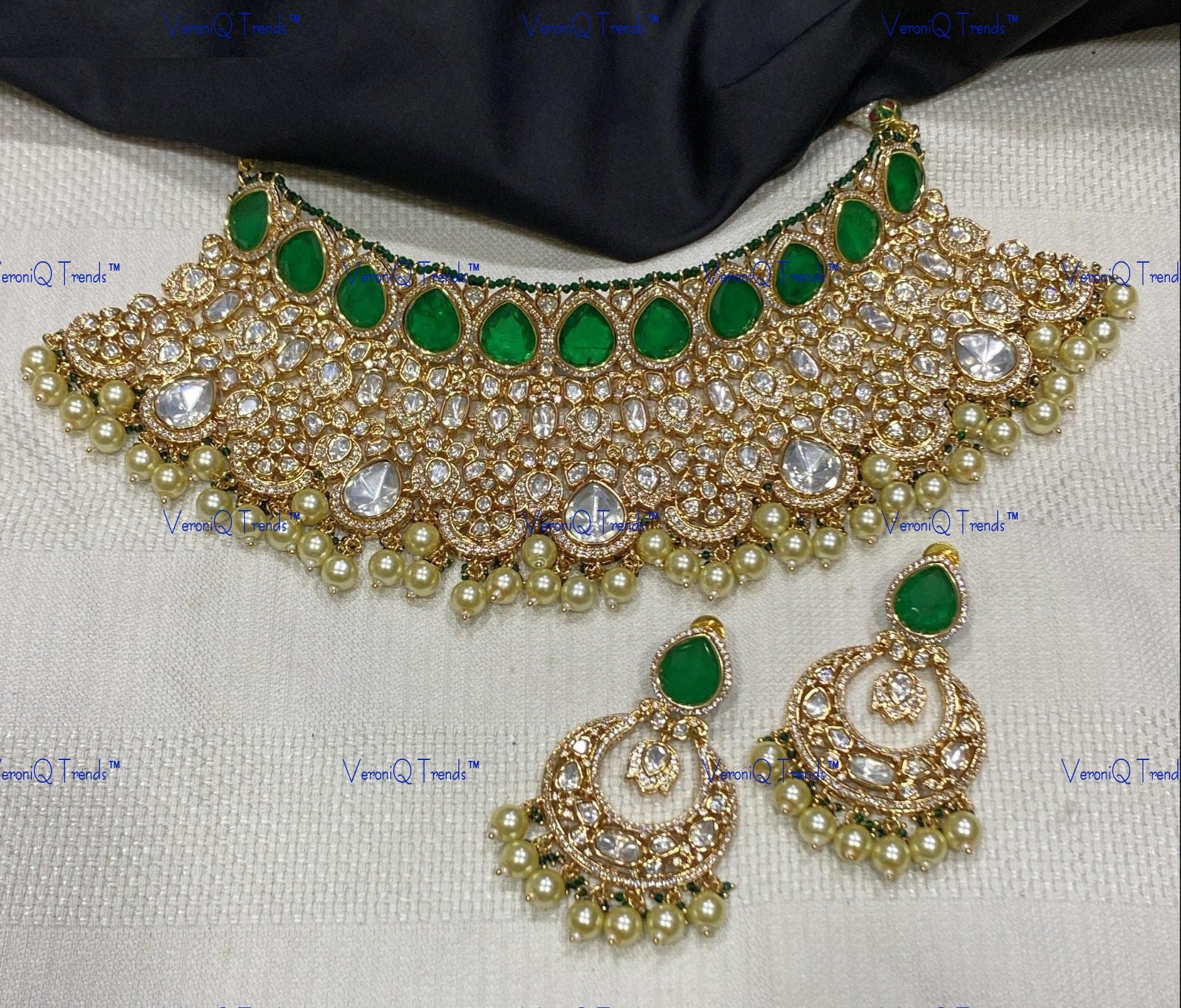 VeroniQ Trends-Jodha Akbar Style Bridal Kundan Polki Choker Necklace With Beads Polki-Gold Plated-Wedding Jewellery-Punjabi Jewellery-South Indian-Thappa Jewellery