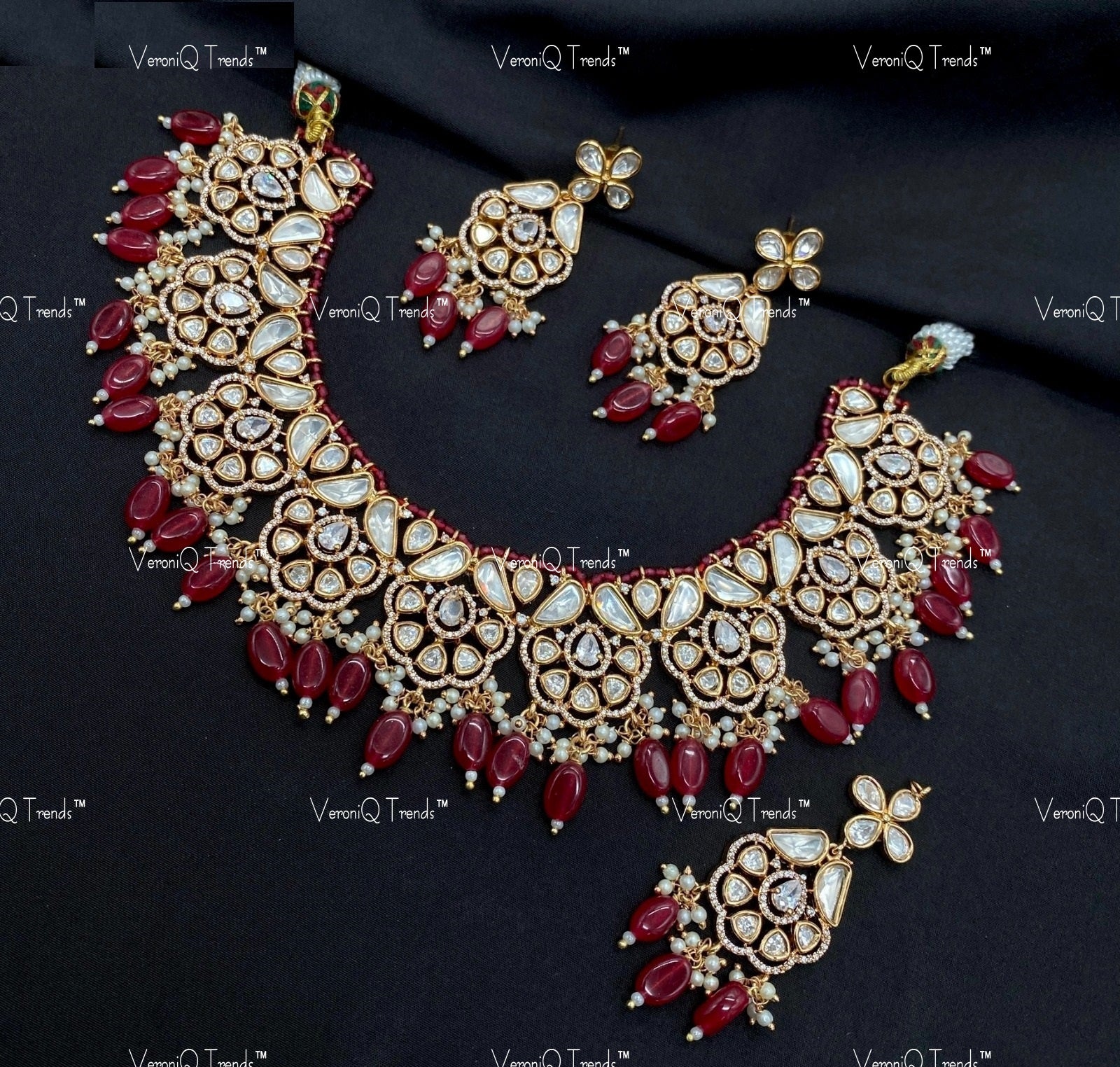 VeroniQ Trends-Traditional Kundan Polki Necklace With Earrings And Maang Tika Polki-Gold Plated-Wedding Jewellery-Punjabi Jewellery-South Indian-Thappa Jewellery