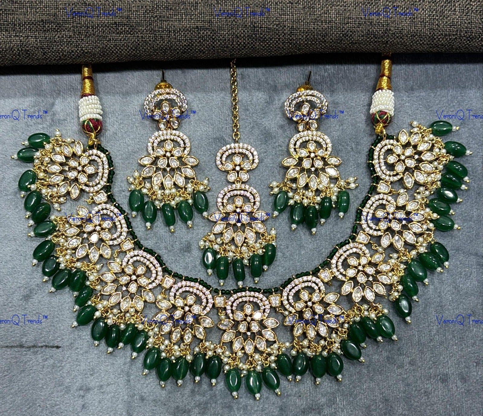 VeroniQ Trends-Traditional Bridal Kundan Polki Necklace With Beryls Beads Polki-Gold Plated-Wedding Jewellery-Punjabi Jewellery-South Indian-Thappa Jewellery