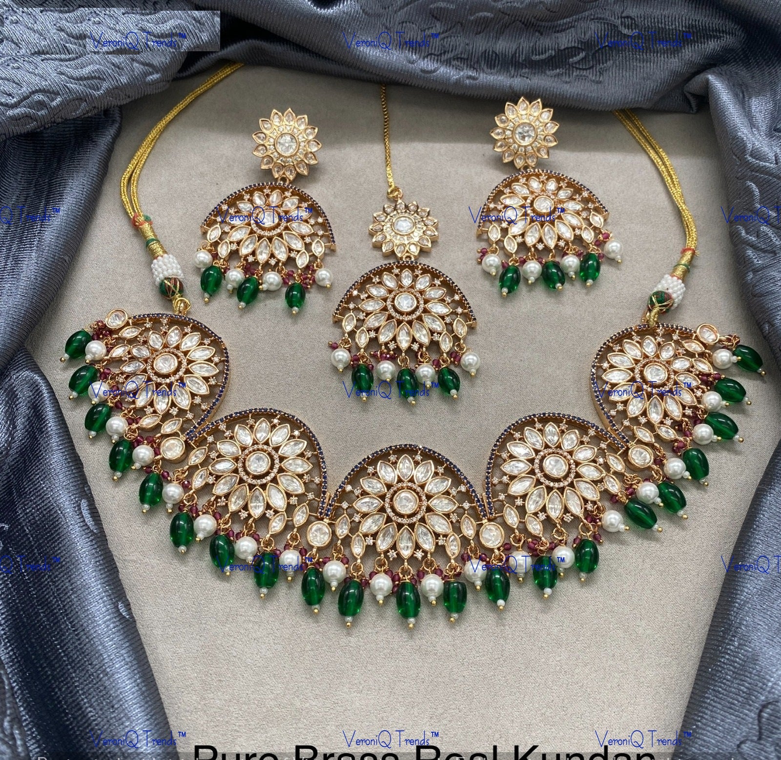 VeroniQ Trends-Floral Design Kundan Polki Necklace With Green Beads Polki-Gold Plated-Wedding Jewellery-Punjabi Jewellery-South Indian-Thappa Jewellery