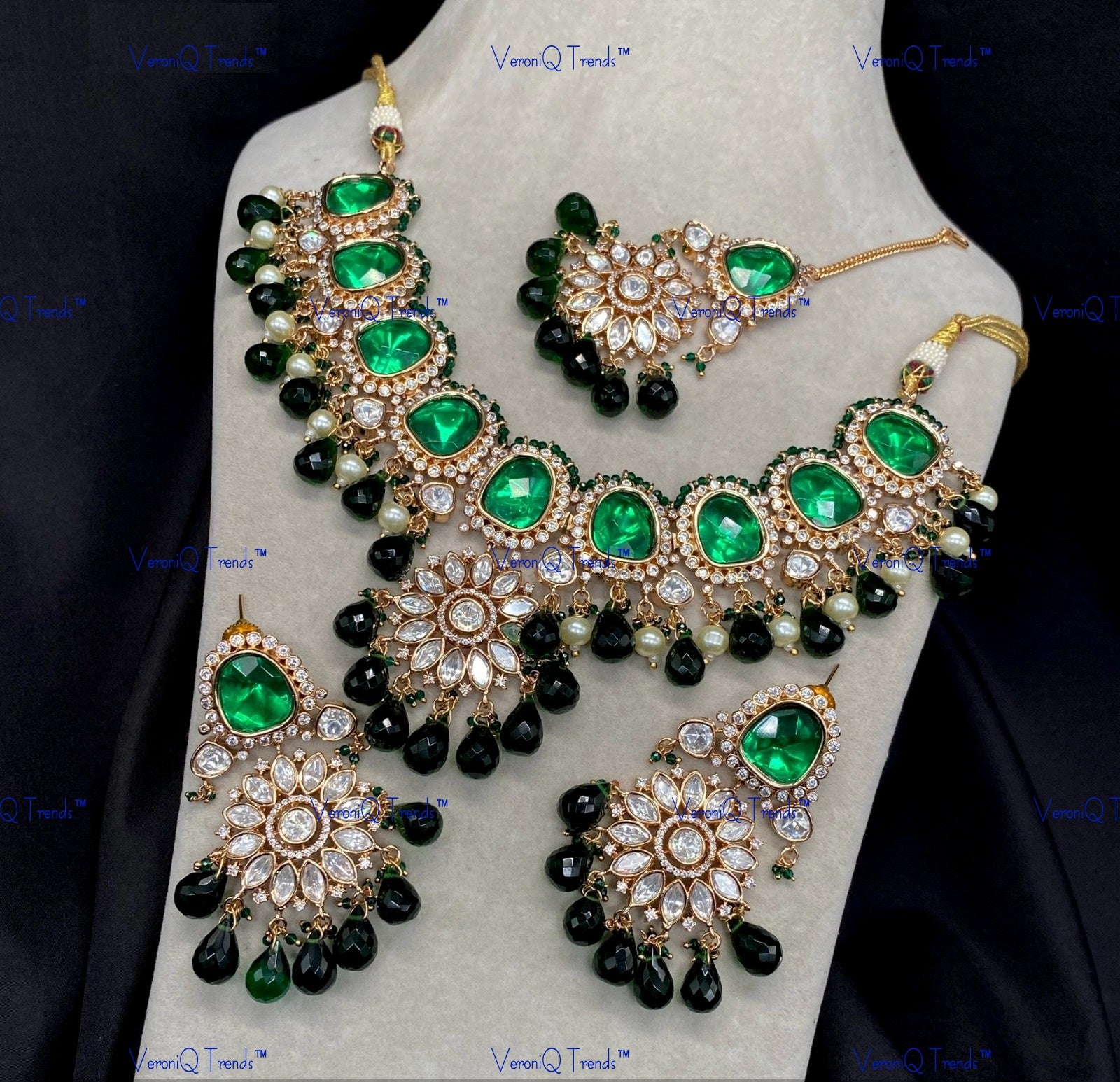 VeroniQ Trends-Traditional Pearl Kundan Polki Necklace With Beads Polki-Gold Plated-Wedding Jewellery-Punjabi Jewellery-South Indian-Thappa Jewellery