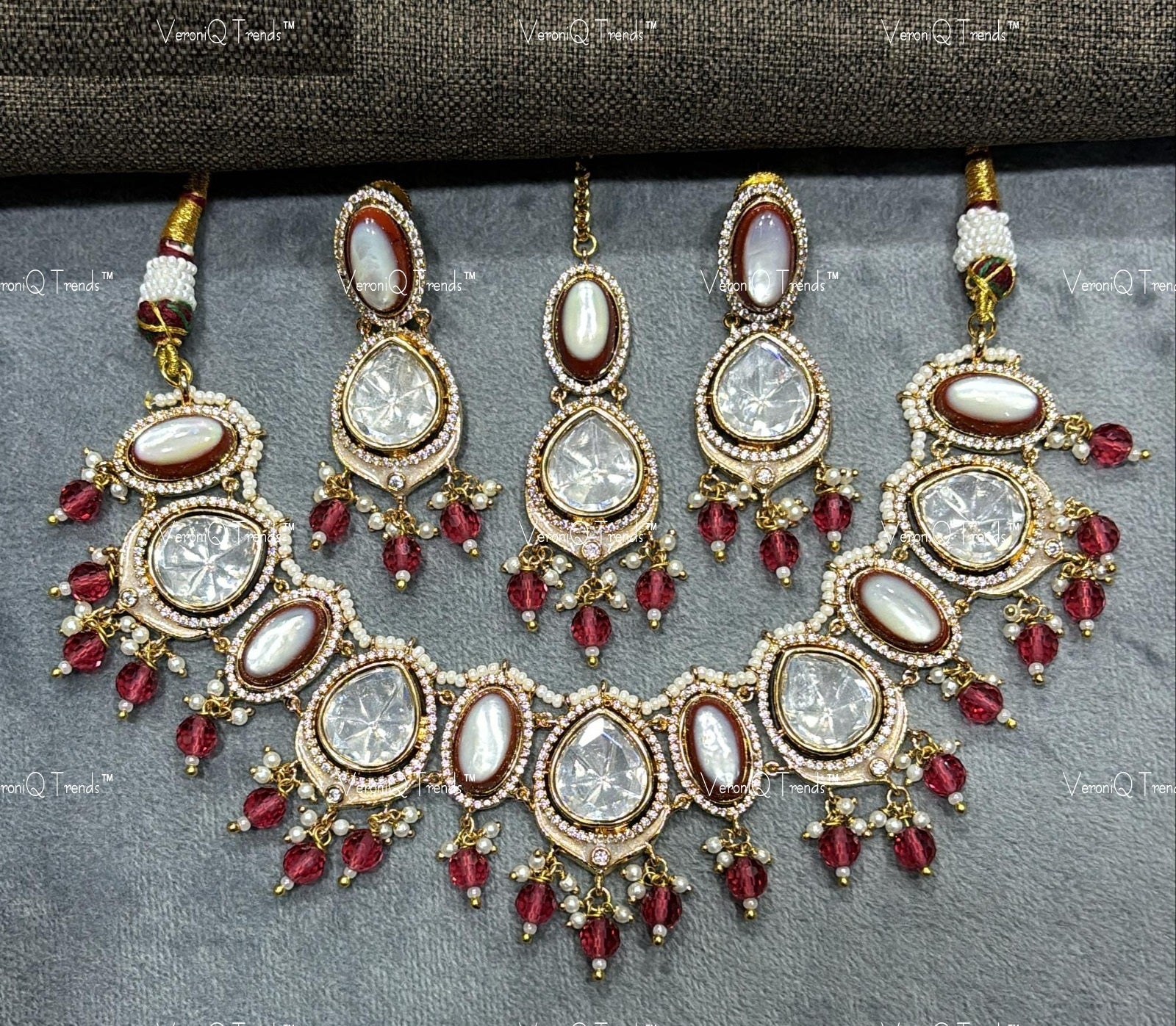 VeroniQ Trends-Party Wear Single Line Kundan Polki Necklace With Beads Polki-Gold Plated-Wedding Jewellery-Punjabi Jewellery-South Indian-Thappa Jewellery