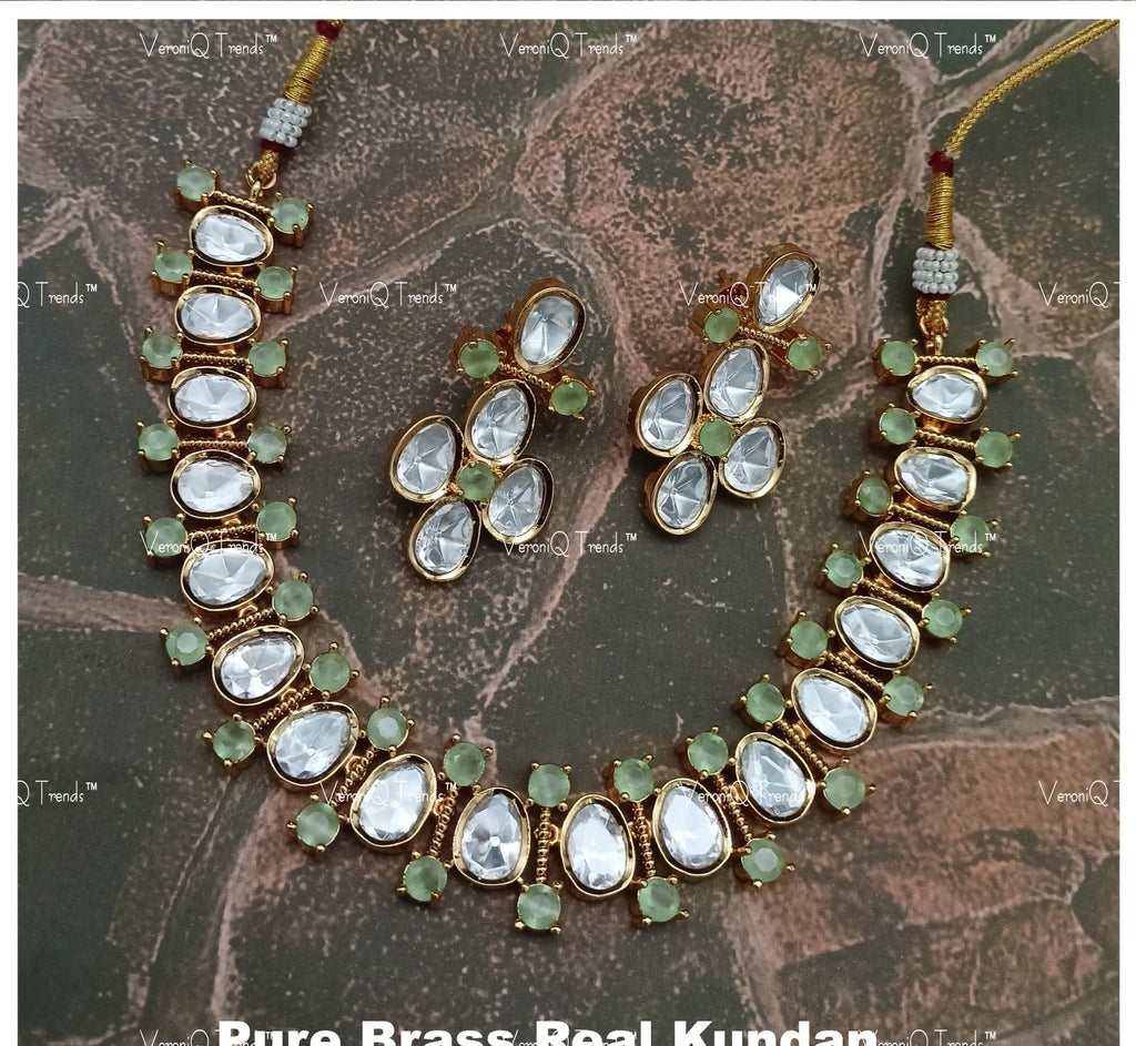 VeroniQ Trends-Elegant Party Wear Look Gold Plated Kundan Polki Necklace Kundan-Gold Plated-Wedding Jewellery-Punjabi Jewellery-South Indian-Thappa Jewellery