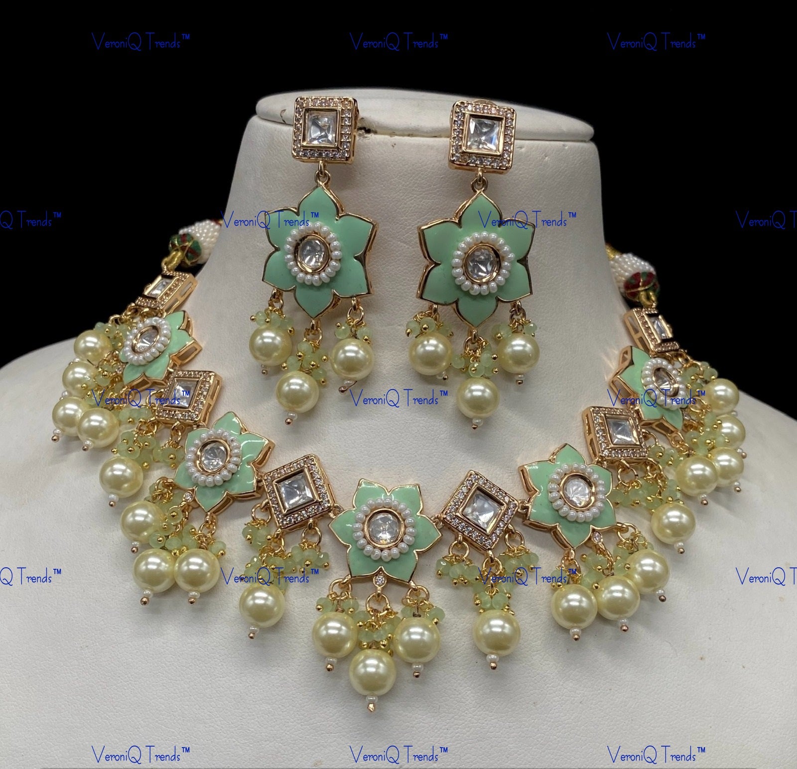 VeroniQ Trends-Floral Gold Plated Pearl Kundan Polki Choker Necklace Kundan-Gold Plated-Wedding Jewellery-Punjabi Jewellery-South Indian-Thappa Jewellery