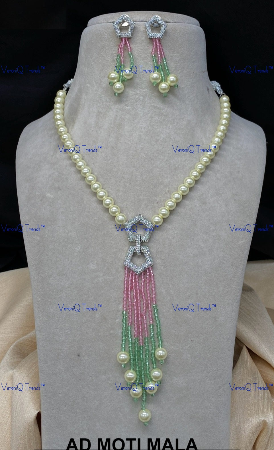 VeroniQ Trends-Beautiful Single Line Gold Plated Pearl And Kundan Polki Long Necklace Kundan-Gold Plated-Wedding Jewellery-Punjabi Jewellery-South Indian-Thappa Jewellery