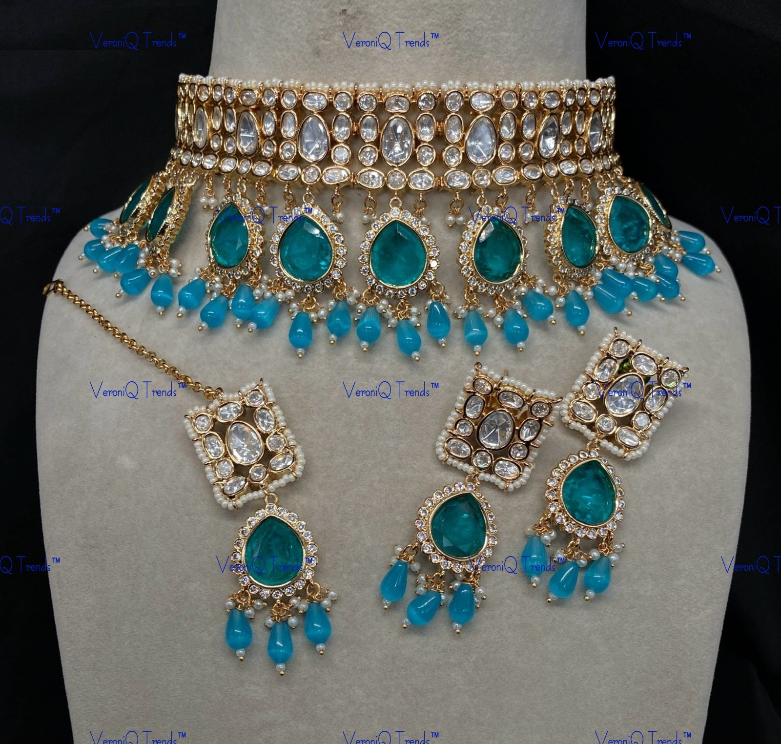 VeroniQ Trends-Beautiful Bridal Gold Plated Sapphire Stone And Kundan Polki Choker Necklace-Gold Plated-Wedding Jewellery-Punjabi Jewellery-South Indian-Thappa Jewellery