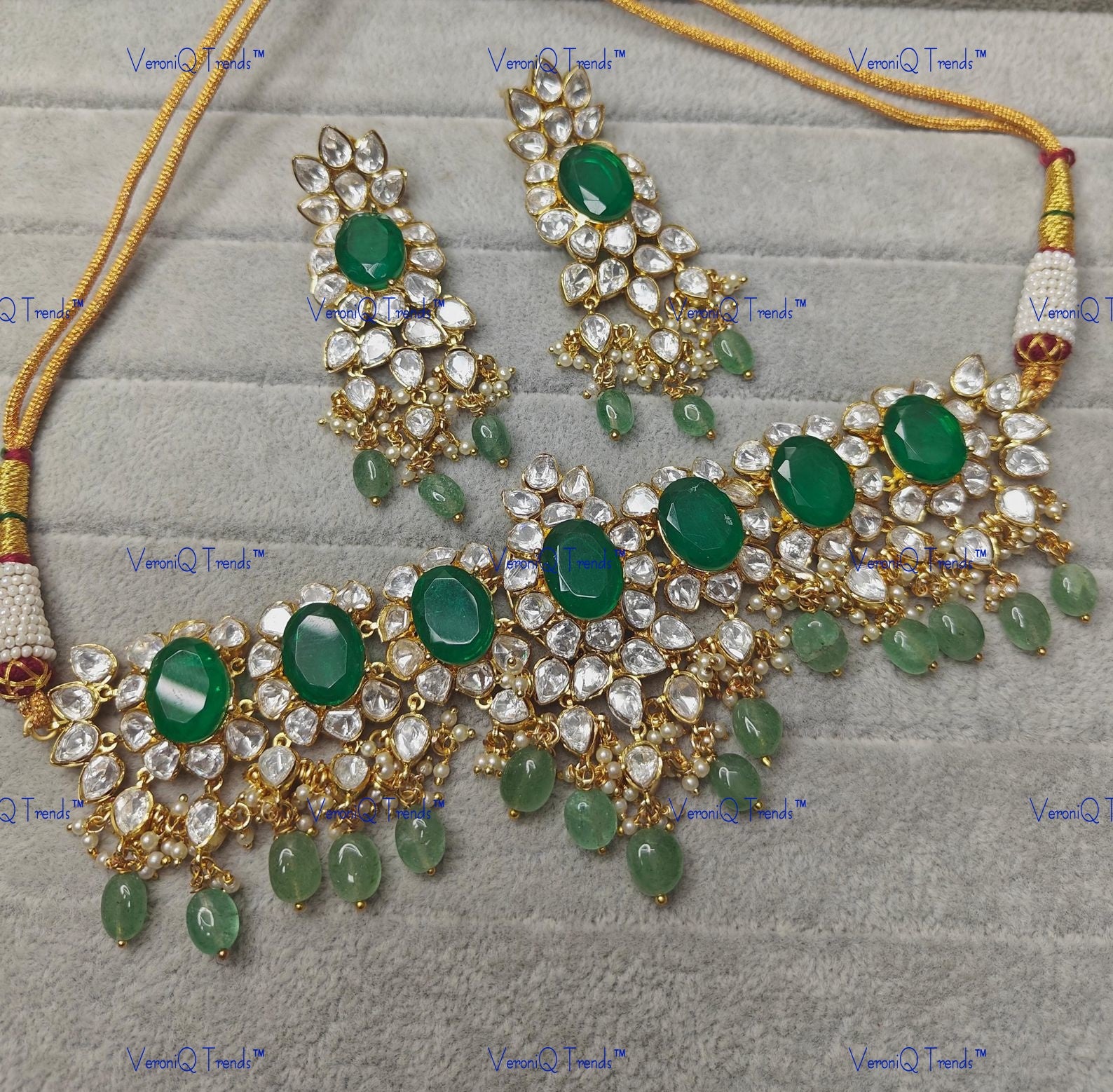 VeroniQ Trends-Gold Plated Emerald Green Stone And Polki Choker Necklace Polki-Gold Plated-Wedding Jewellery-Punjabi Jewellery-South Indian-Thappa Jewellery