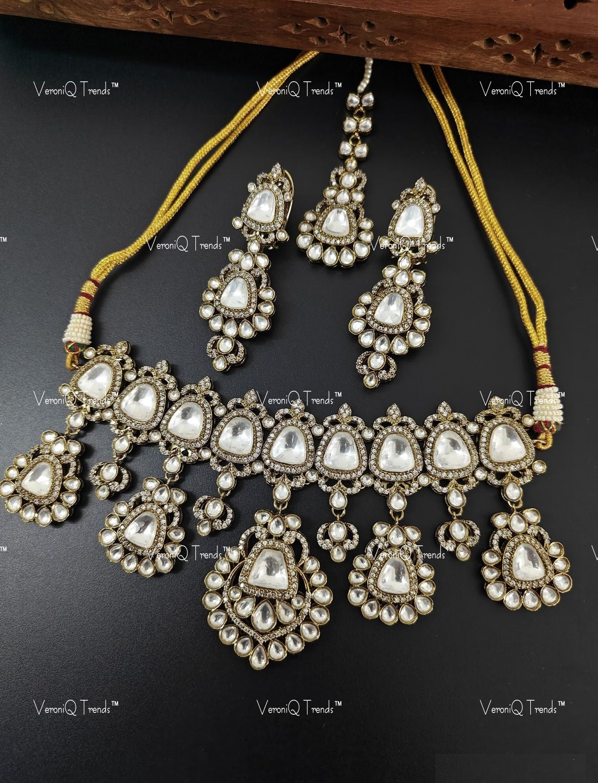 VeroniQ Trends-Latest Design Polki Choker Necklace Polki-Gold Plated-Wedding Jewellery-Punjabi Jewellery-South Indian-Thappa Jewellery