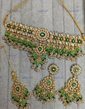 VeroniQ Trends-Victorian Bridal Emerald And Polki Choker Necklace With Earring And Maang Tika Polki-Emerald Stone-Gold Plated-Wedding Jewellery-Punjabi Jewellery-South Indian-Thappa Jewellery