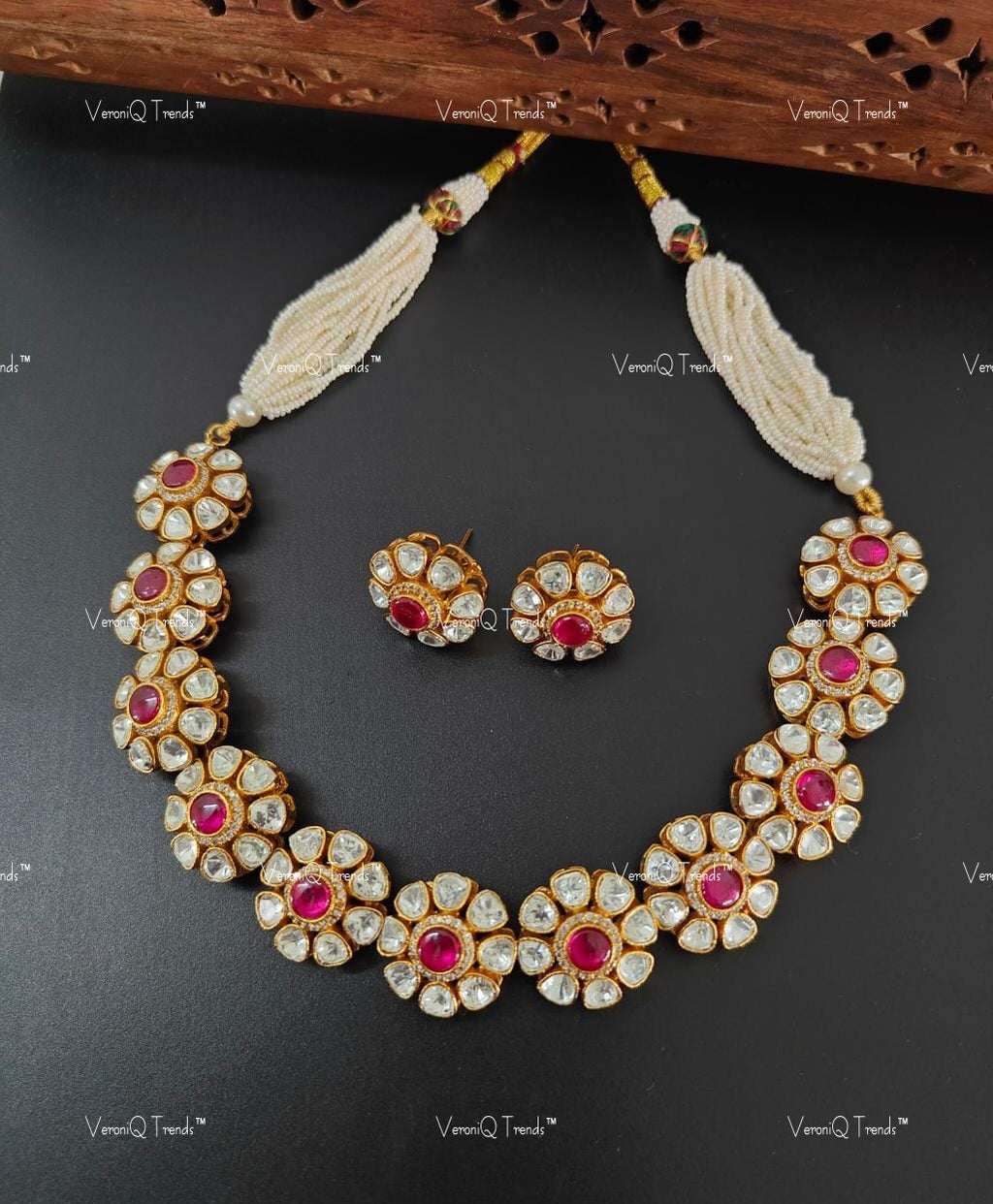 VeroniQ Trends-Elegant Colour Stone Polki Choker Necklace Set Polki-Gold Plated-Wedding Jewellery-Punjabi Jewellery-South Indian-Thappa Jewellery