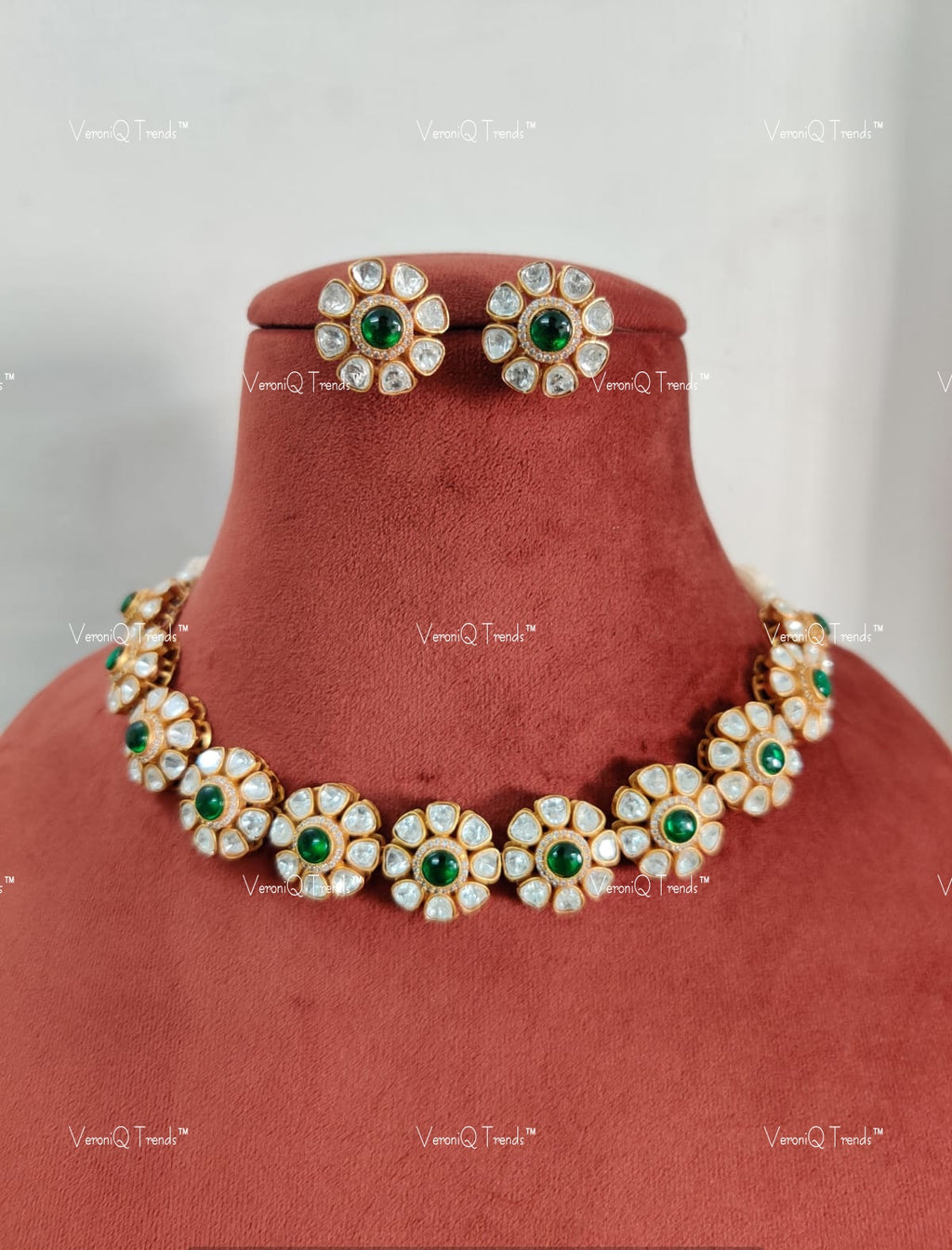 VeroniQ Trends-Elegant Colour Stone Polki Choker Necklace Set Polki-Gold Plated-Wedding Jewellery-Punjabi Jewellery-South Indian-Thappa Jewellery