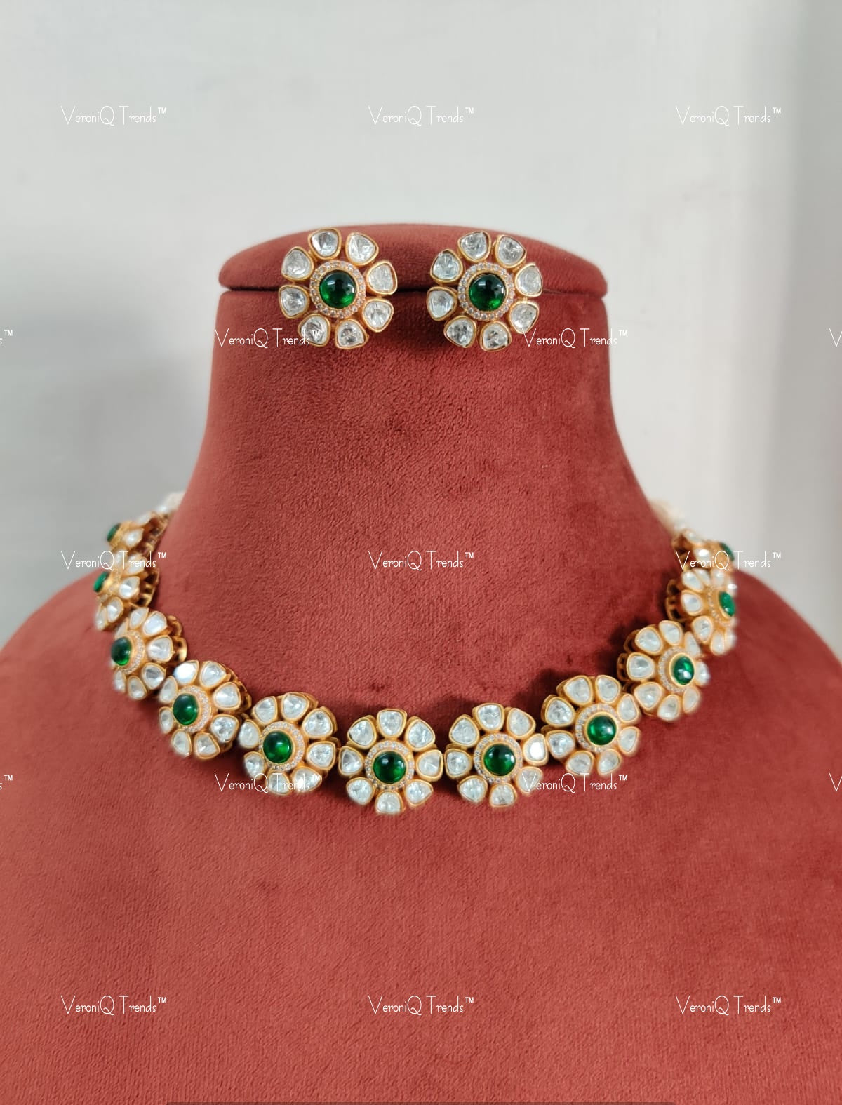 VeroniQ Trends-Elegant Colour Stone Polki Choker Necklace Set Polki-Gold Plated-Wedding Jewellery-Punjabi Jewellery-South Indian-Thappa Jewellery