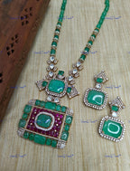 VeroniQ Trends-Diamond Look Design Polki Long Pendant Necklace Polki-Gold Plated-Wedding Jewelry-Punjabi Jewelry-South Indian-Thappa Jewelry