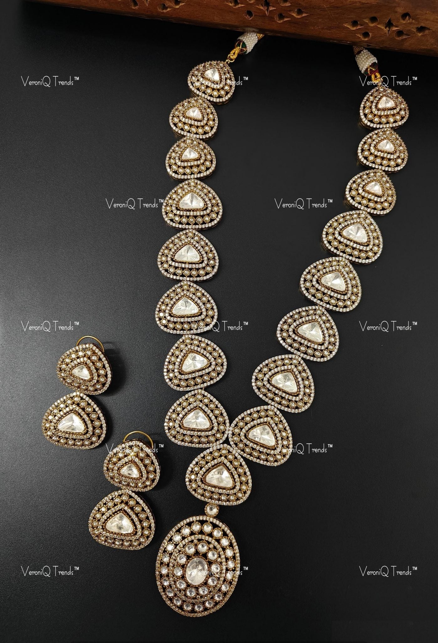 VeroniQ Trends-Victorian Classic Design Uncut Polki Long Necklace Polki-Gold Plated-Wedding Jewelry-Punjabi Jewelry-South Indian-Thappa Jewelry
