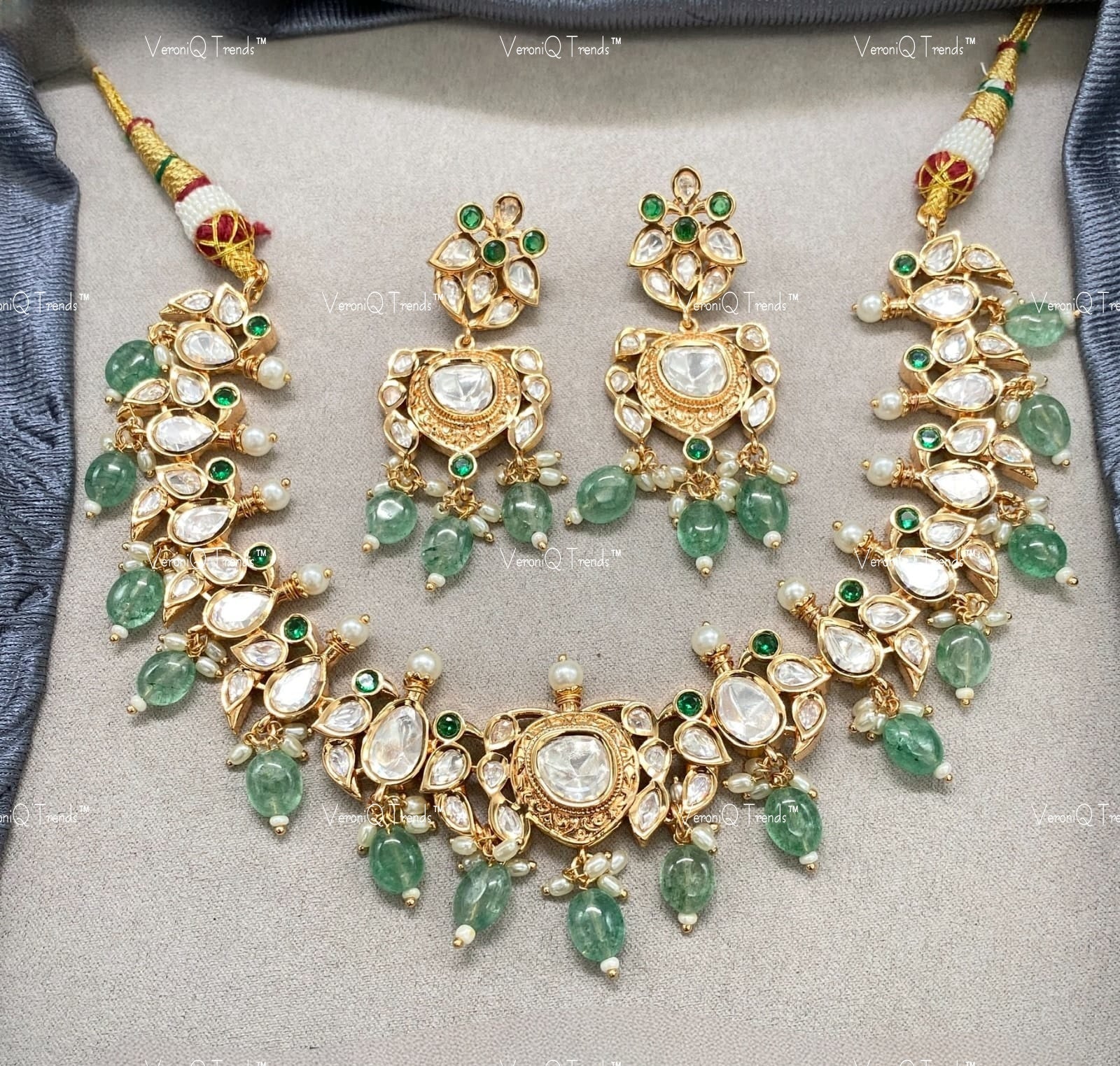 VeroniQ Trends-Traditional Polki Choker Necklace With Emerald Green Beads Polki-Gold Plated-Wedding Jewellery-Punjabi Jewellery-South Indian-Thappa Jewellery