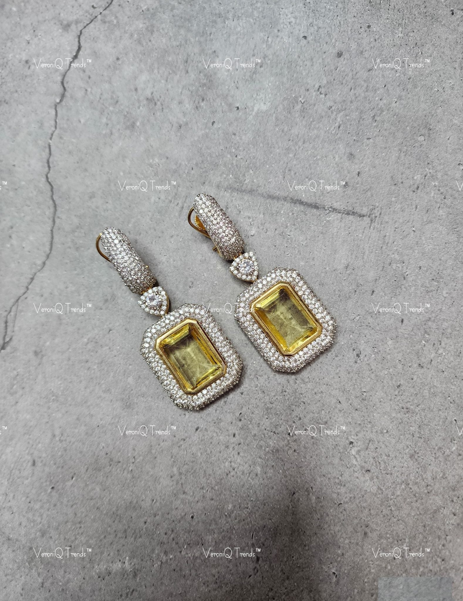 VeroniQ Trends-Beautiful Party Look Polki Earrings Polki-Gold Plated-Wedding Jewellery-Punjabi Jewellery-South Indian-Thappa Jewellery