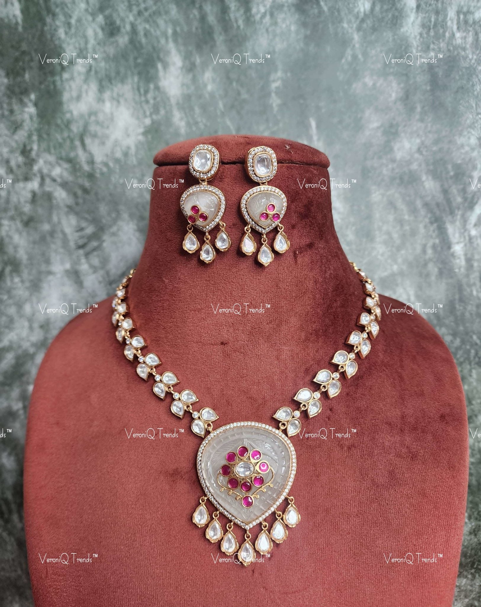 VeroniQ Trends-Designer Polki Chain With Meenakari Pendant Polki-Gold Plated-Wedding Jewellery-Punjabi Jewellery-South Indian-Thappa Jewellery