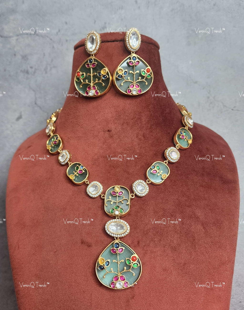 VeroniQ Trends-Elegant Kundan Polki Necklace With Earrings Polki-Gold Plated-Wedding Jewellery-Punjabi Jewellery-South Indian-Thappa Jewellery