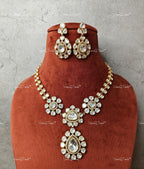 VeroniQ Trends-Floral Diamond Look Polki Necklace Set Polki-Gold Plated-Wedding Jewelry-Punjabi Jewelry-South Indian-Thappa Jewelry