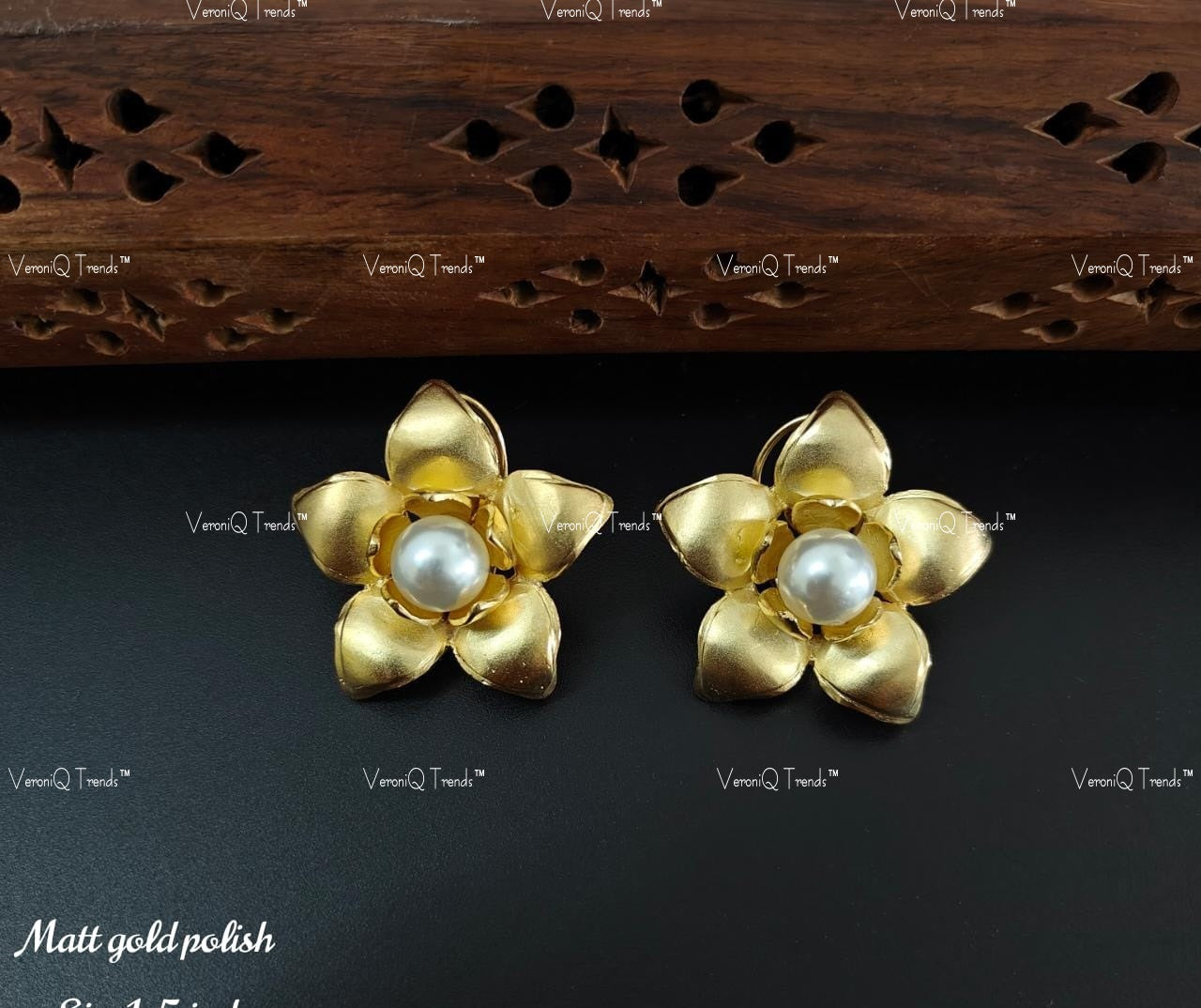 VeroniQ Trends-Flower Design Matt Gold Polish Pearl and Polki Earring Polki-Fresh Water Pearl-Gold Plated-Wedding Jewellery-Punjabi Jewellery-South Indian-Thappa Jewellery