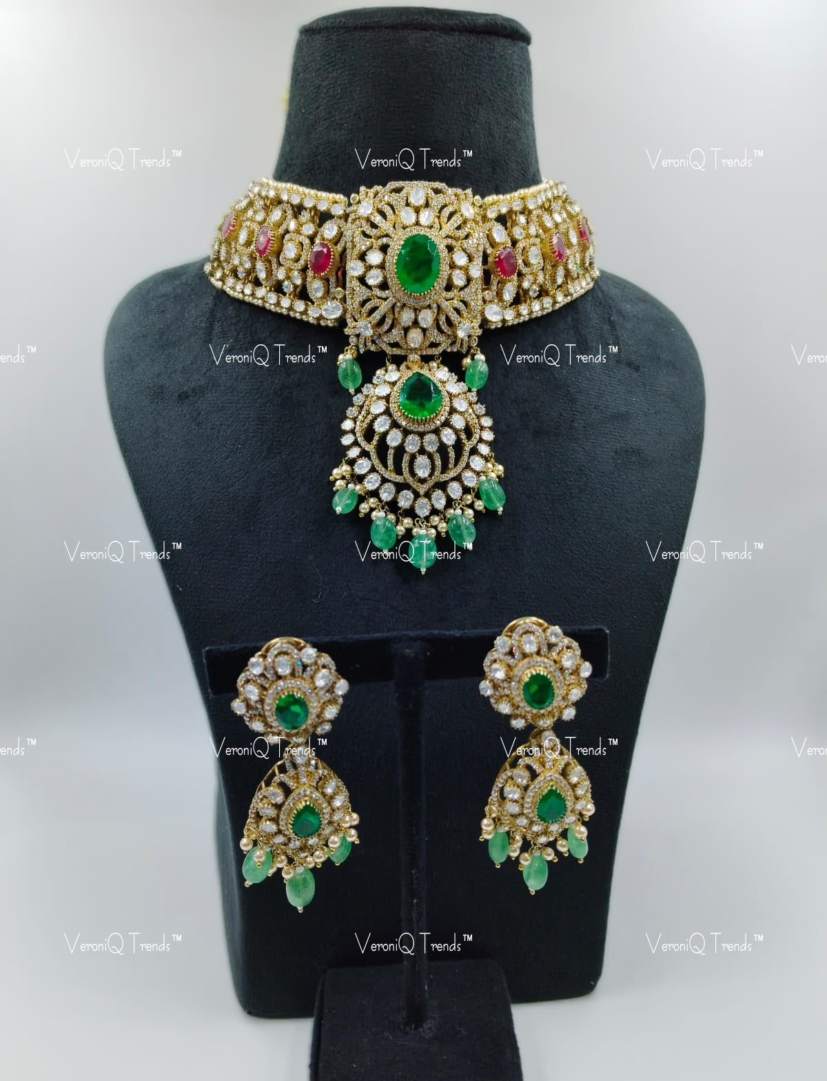 VeroniQ Trends-Victorian Bridal Emerald And Polki Silver Moissanite Choker Necklace 92.5 Silver Mossianite Diamond Polki-Emerald Stone-Gold Plated-Wedding Jewellery-Punjabi Jewellery-South Indian-Thappa Jewellery