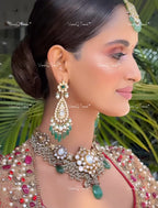 VeroniQ Trends-Victorian Bridal Pachi Kundan Choker Necklace with Emerald Green Beads Pachi-Gold Plated-Wedding Jewelry-Punjabi Jewelry-South Indian-Thappa Jewelry