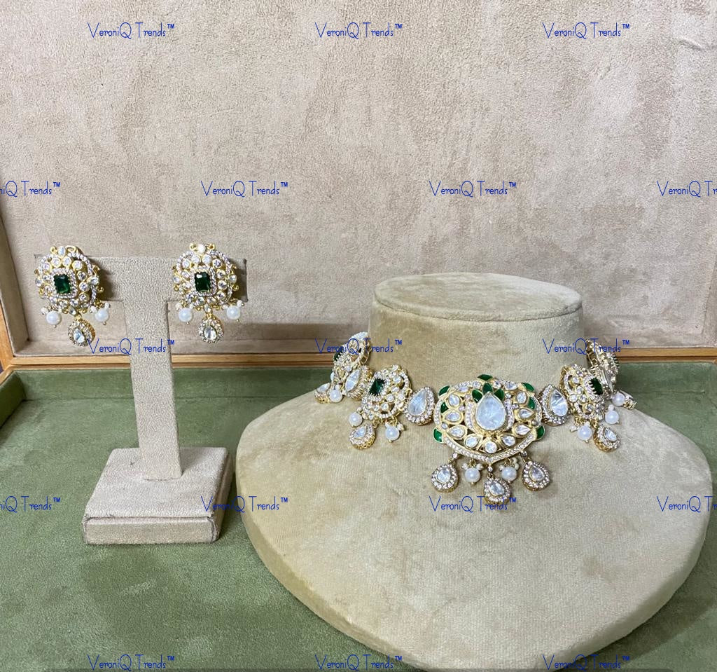 VeroniQ Trends-Victorian Emerald And Polki Silver Choker Necklace 92.5 Silver Moissanite Diamond Polki-Emerald Stone-Gold Plated-Wedding Jewellery-Punjabi Jewellery-South Indian-Thappa Jewellery