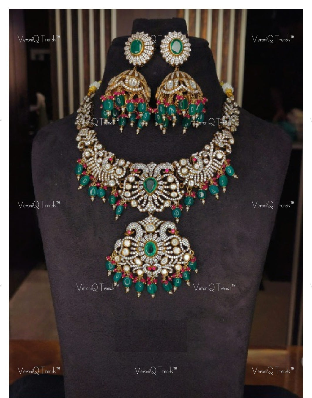 VeroniQ Trends-Victorian Bridal Polki And Emerald Necklace With Peacock Motif 92.5 Silver Moissanite Diamond Polki-Emerald Stone-Gold Plated-Wedding Jewelry-Punjabi Jewelry-South Indian-Thappa Jewelry
