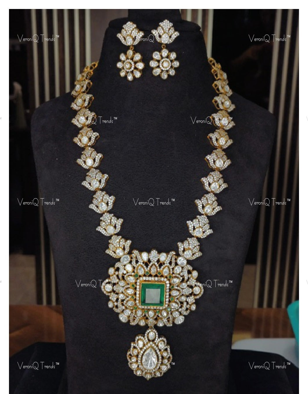 VeroniQ Trends-Victorian Bridal Polki And Emerald Long Pendant Necklace 92.5 Silver Moissanite Diamond Polki-Emerald Stone-Gold Plated-Wedding Jewelry-Punjabi Jewelry-South Indian-Thappa Jewelry