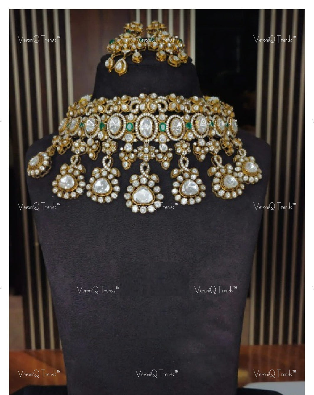 VeroniQ Trends-Victorian Bridal Emerald And Polki Chokar Necklace 92.5 Silver Moissanite Diamond Polki-Emerald Stone-Gold Plated-Wedding Jewellery-Punjabi Jewellery-South Indian-Thappa Jewellery