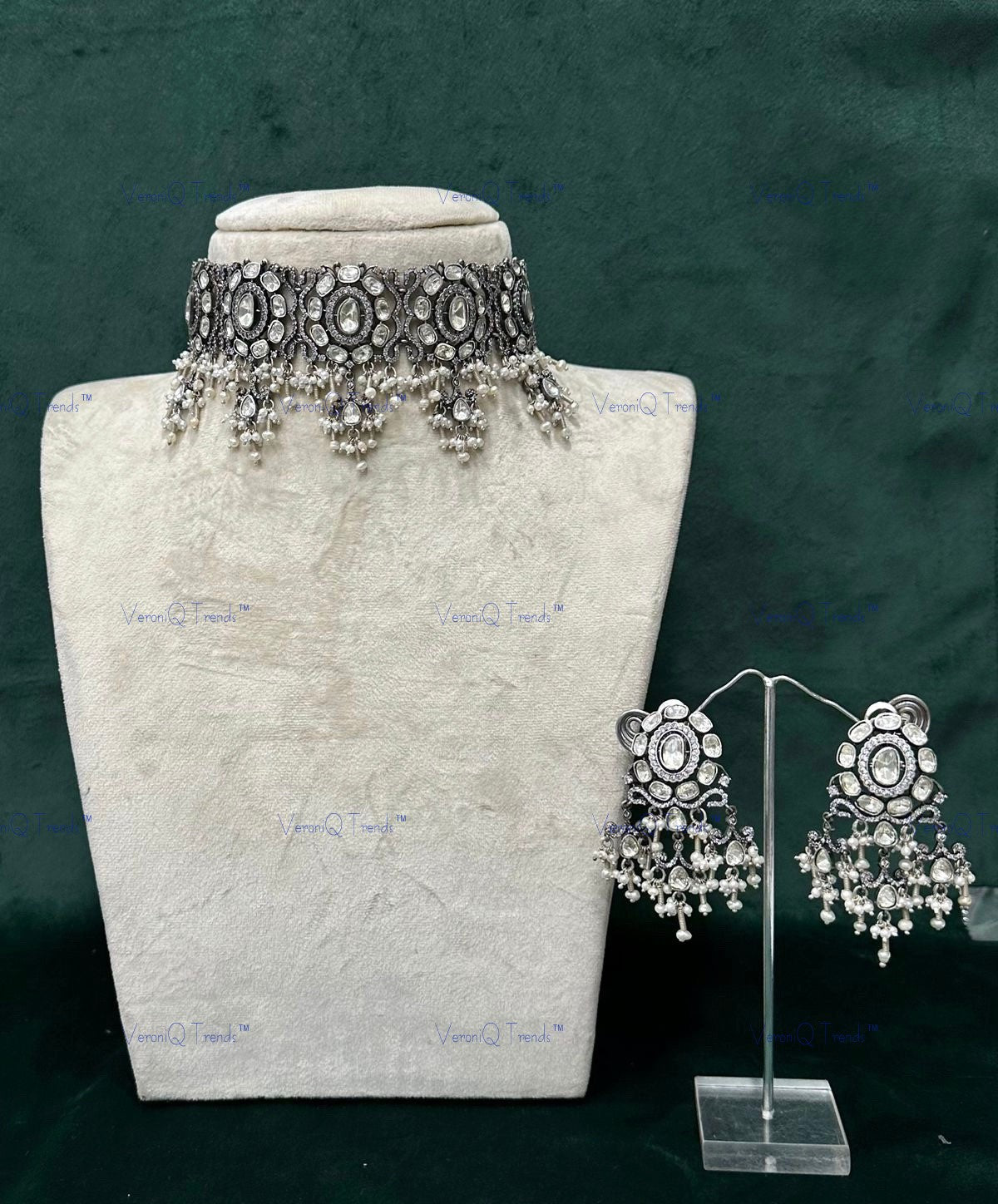 VeroniQ Trends-Victorian Bridal Pearl and Polki Choker Necklace 92.5 Sliver Moissanite Diamond Polki-Fresh Water Pearl-Gold Plated-Wedding Jewellery-Punjabi Jewellery-South Indian-Thappa Jewellery