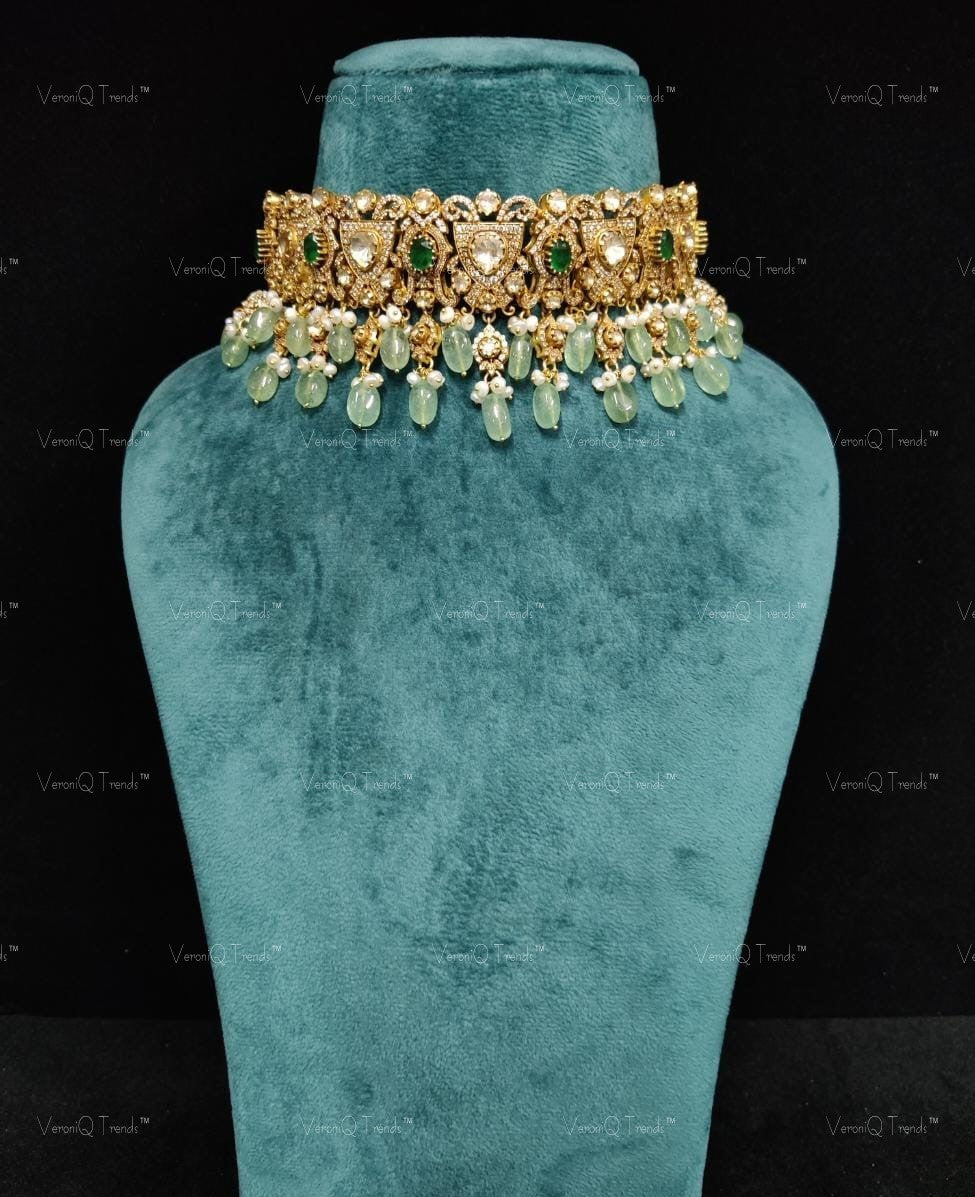 VeroniQ Trends-Victorian Emerald And Polki Silver Choker Necklace with Green Beads 92.5 Silver Moissanite Diamond Polki-Gold Plated-Wedding Jewellery-Punjabi Jewellery-South Indian-Thappa Jewellery