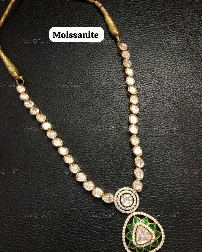 VeroniQ Trends- Victorian Emerald And Polki Mid Length Necklace 92.5 Sliver Moissanite Diamond Polki-Emerald Stone-Gold Plated-Wedding Jewellery-Punjabi Jewellery-South Indian-Thappa Jewellery